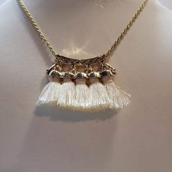 Vintage Gold Tone Long Necklace 4 Tassels Topped with Pink and Clear Beads - Picture 4 of 6